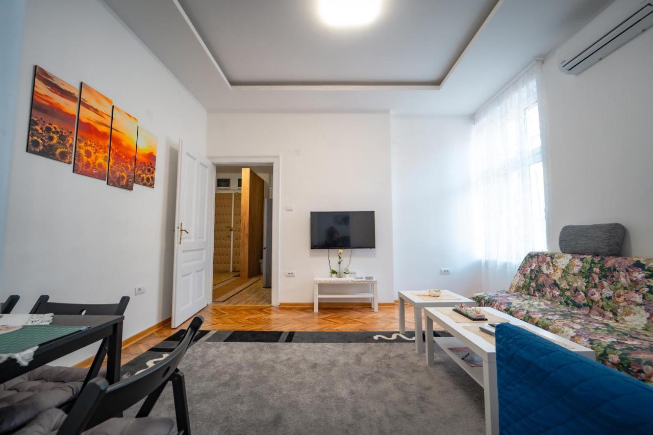 Botanical9, Belgrade Centre, 2 Bedroom Apartment מראה חיצוני תמונה